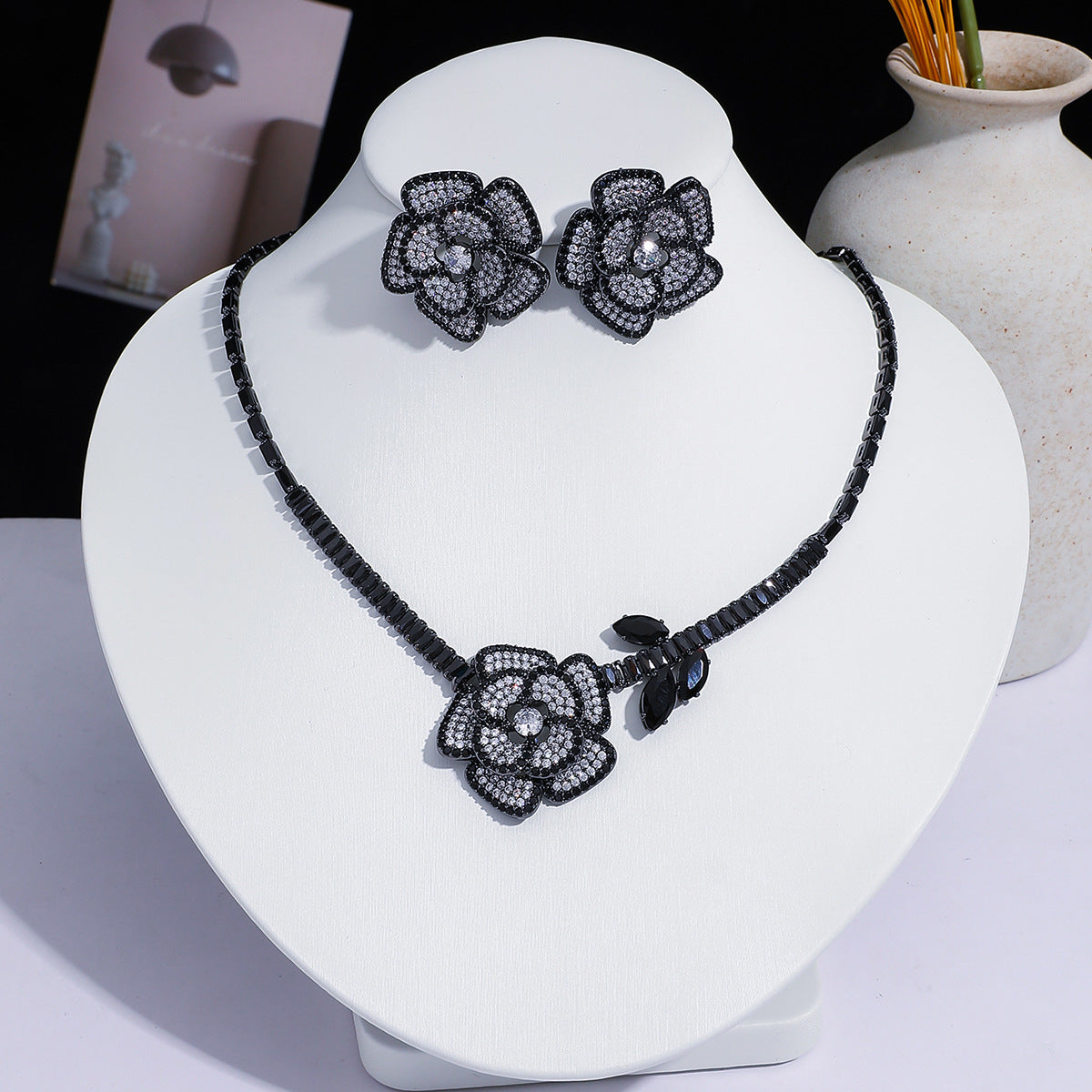 Fashion Trend Zircon Green Butterfly Tassel Necklace