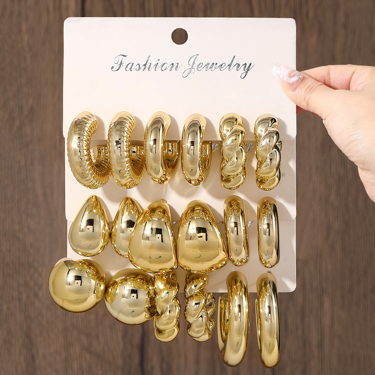 Women's Gold Geometric Fashionable High Sense Combination Earrings