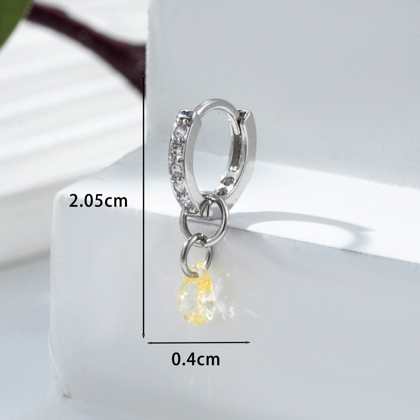 High-grade Zircon Sweet Style Colored Loving Earrings