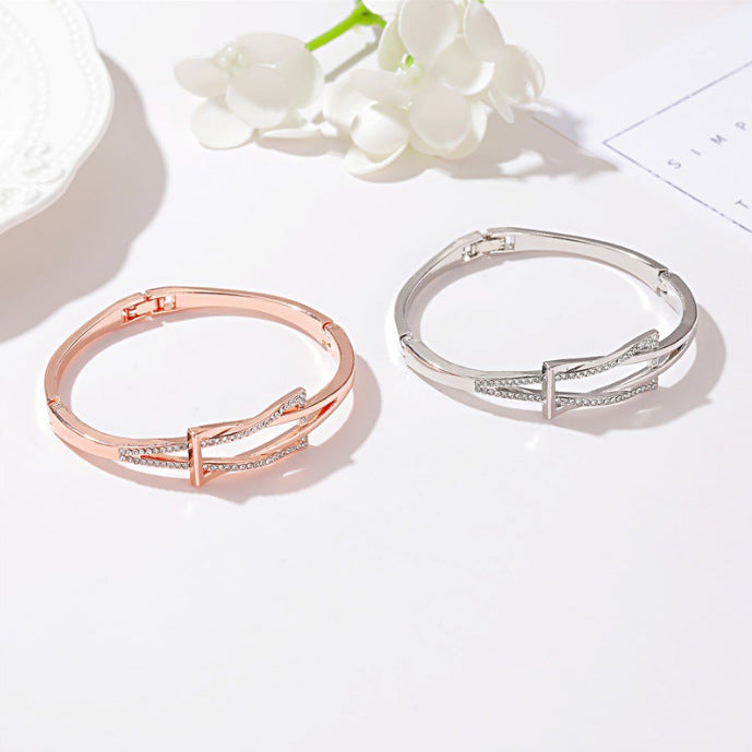 Women's Style Simple Cross Geometric Heart Shape Bracelet