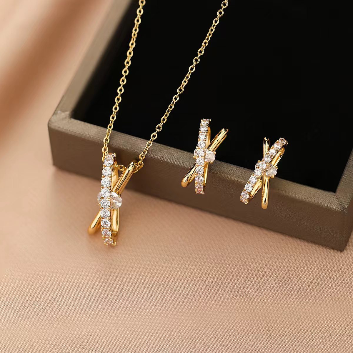 Glamorous Comfortable Two-piece Affordable Luxury Fashion Jewelry Set
