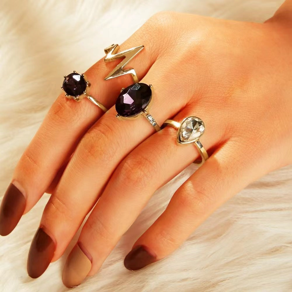 Women's Knuckle Suit Sets Love Heart-shaped Design Rings