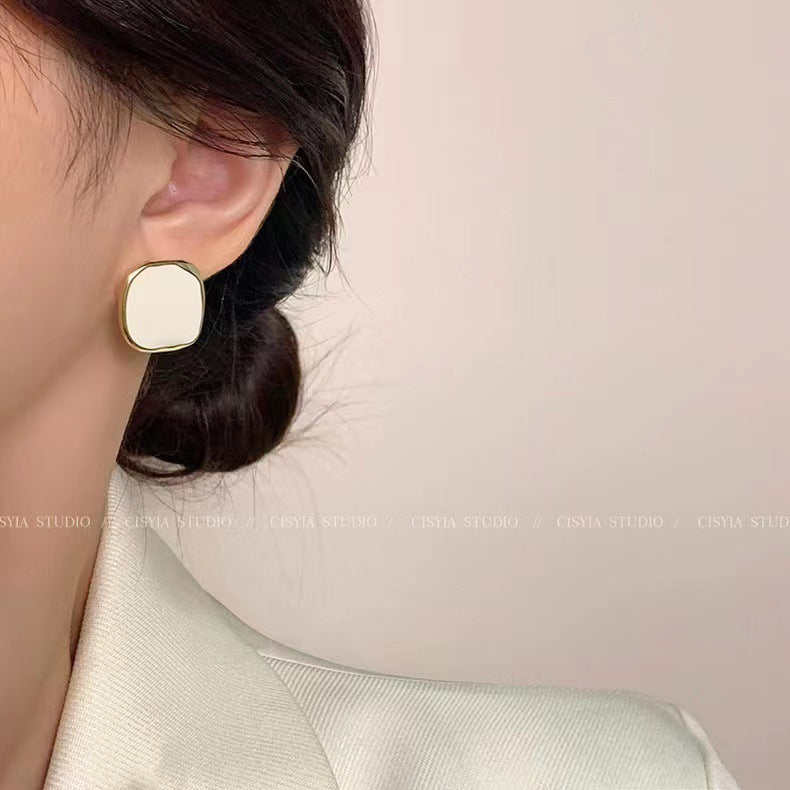 French Retro Female Light Luxury Minority Design Earrings