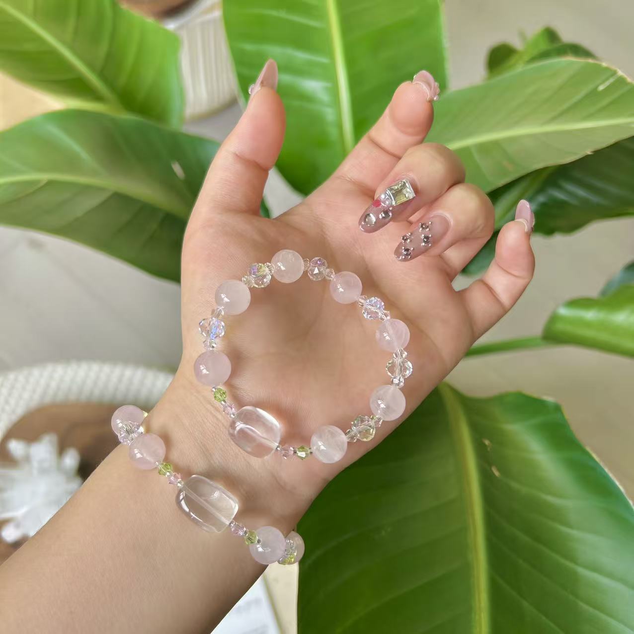 Pink Jade With Cut Crystal Gentle Fresh Bracelets