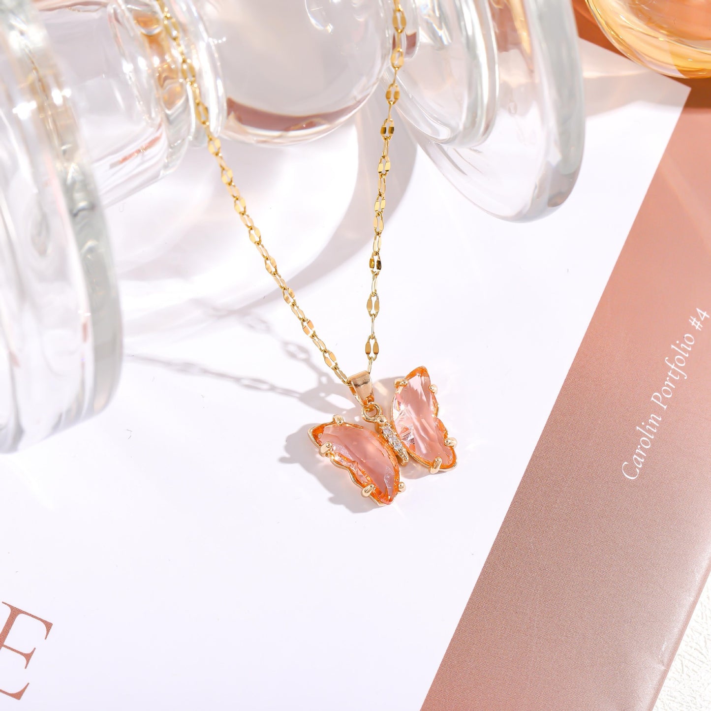 Women's Rhinestone Butterfly Short Light Luxury Crystal Necklace