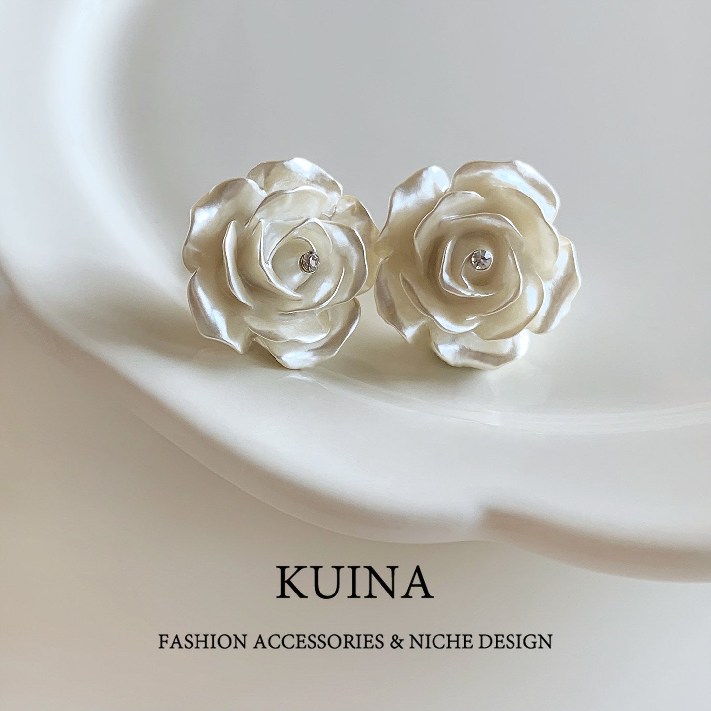 Female Fragrance Style Light Luxury High-grade Temperament Niche Korean Beautiful Earrings