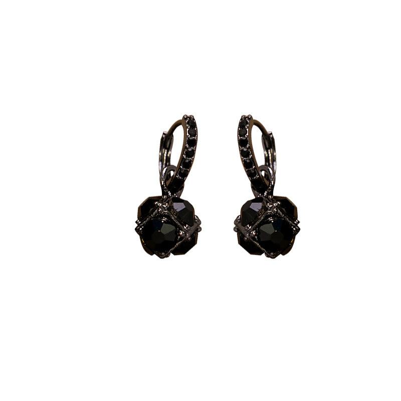 Retro Square Black Crystal Ear Clip High-grade Light Luxury Geometric Rings