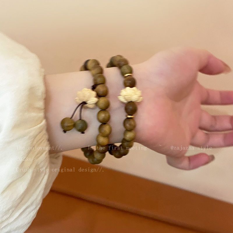 Women's Green Sandalwood String Beads Lotus Chinese Bracelet