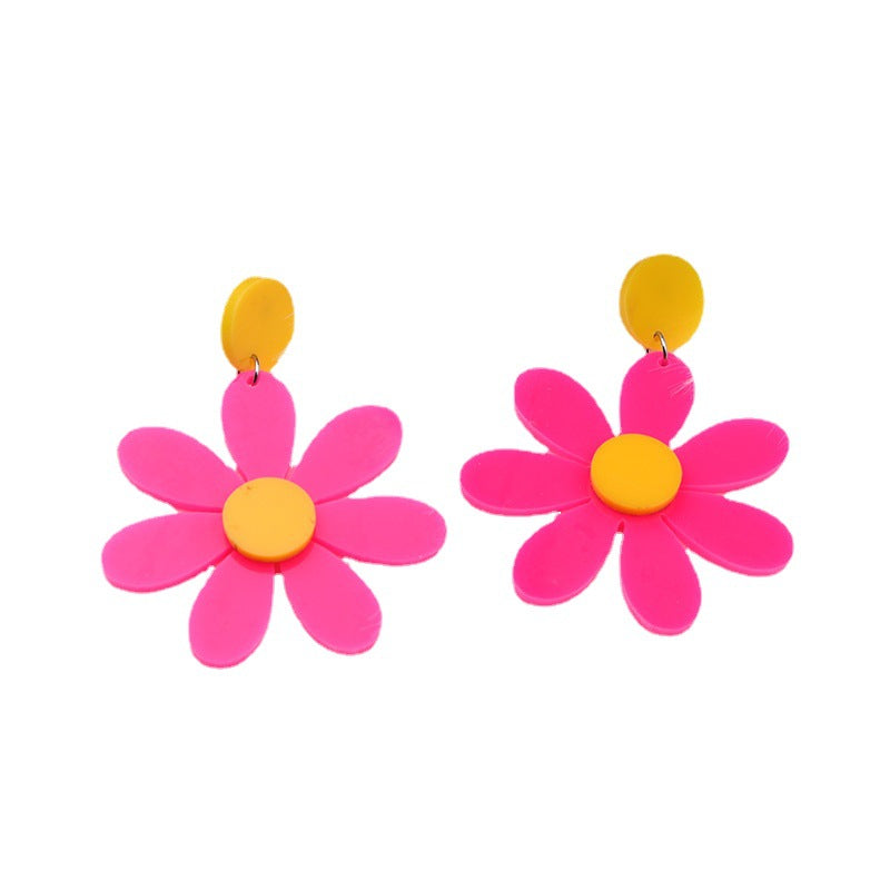 Women's Hollow Flower Simple Fresh Popular Triangle Earrings