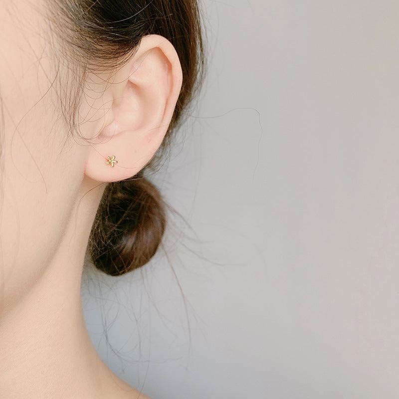 Sier Screw Tightening Buckle Mini Small Flower Earrings