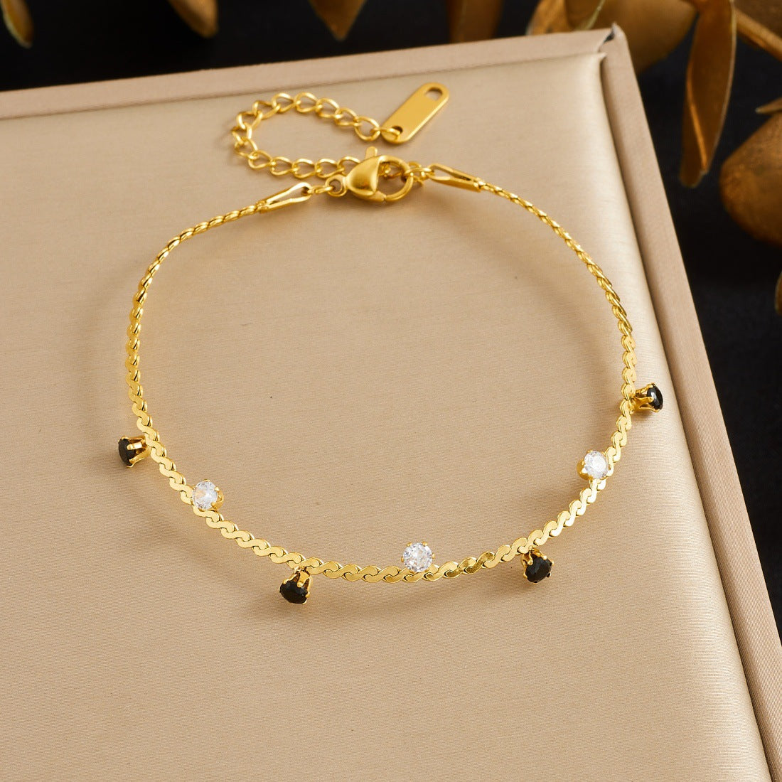 Stainless Steel Exaggerated Design Love Heart Flowers Gold-plated Pendants