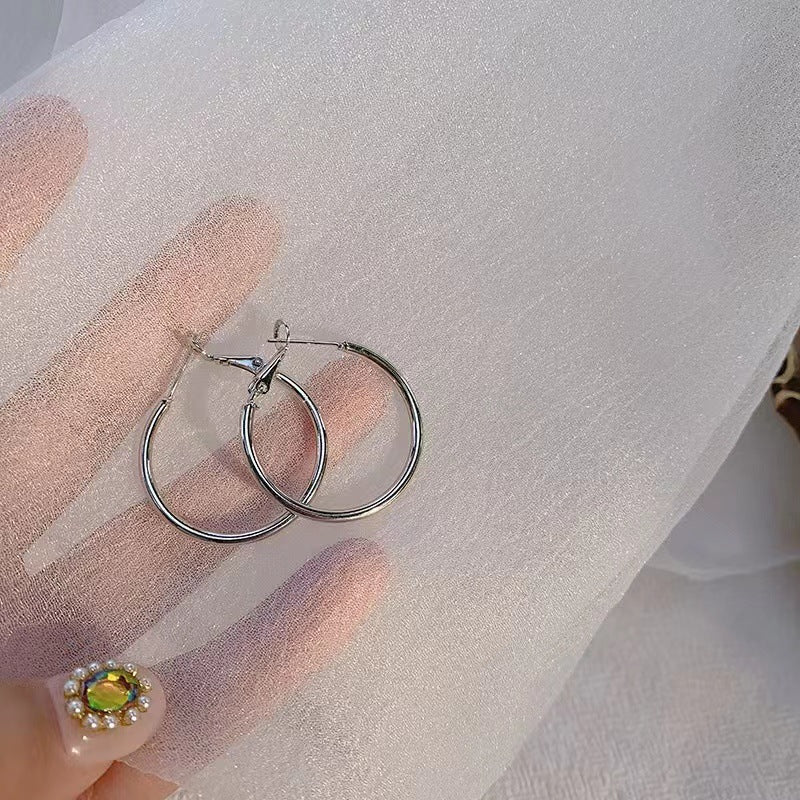 Pearl High-grade Butterfly Ear Clip Fashionable Earrings