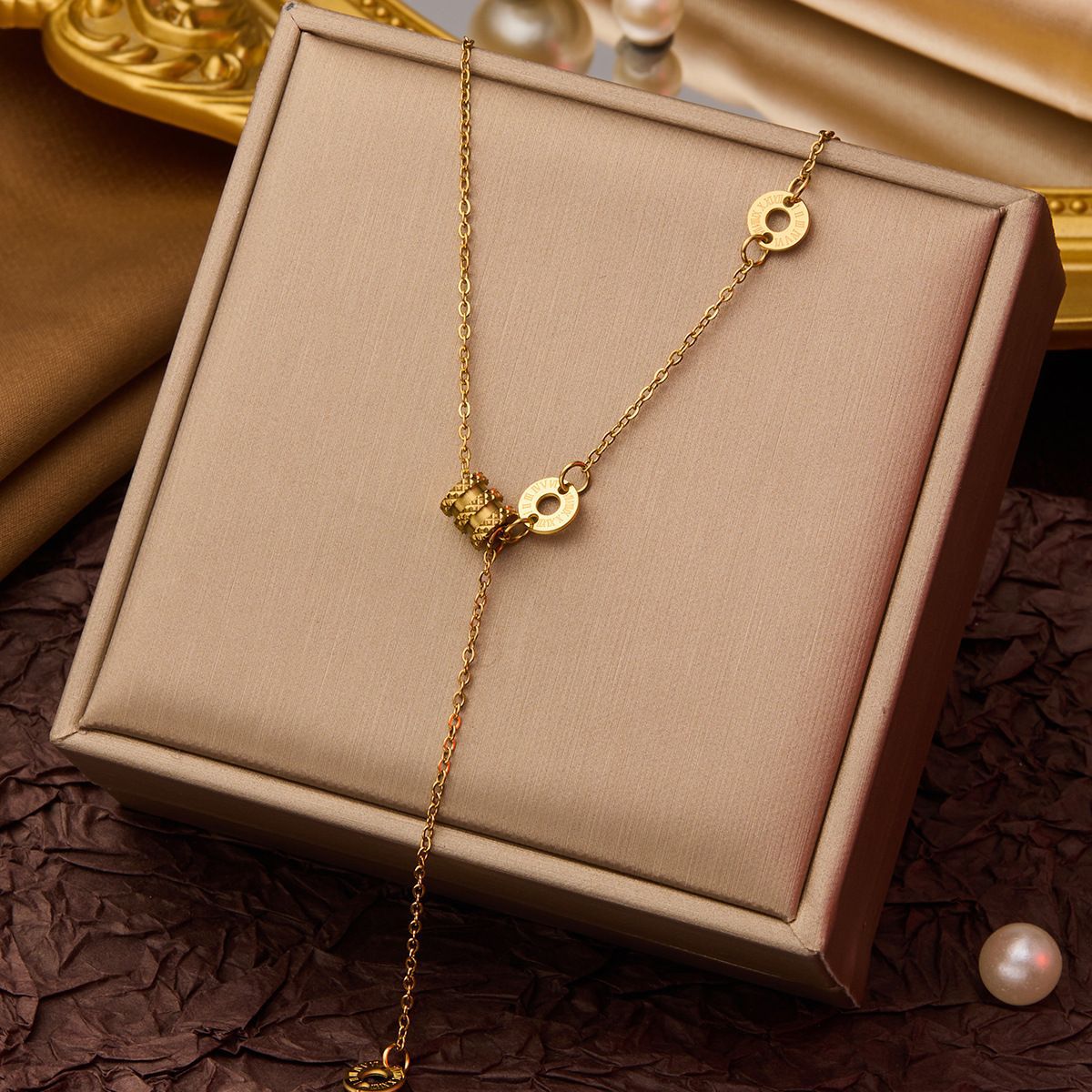 Women's Summer Diamond Titanium Steel For Light Luxury Clavicle Chain Necklaces