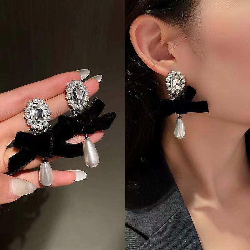 Women's Korean Style Sier Needle Elegant Pearl Love Heart Flowers Earrings