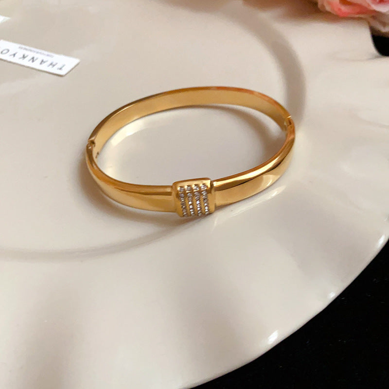 Women's Oval Leaf Small Fresh Gentle Temperament Light Luxury High Sense Bracelet