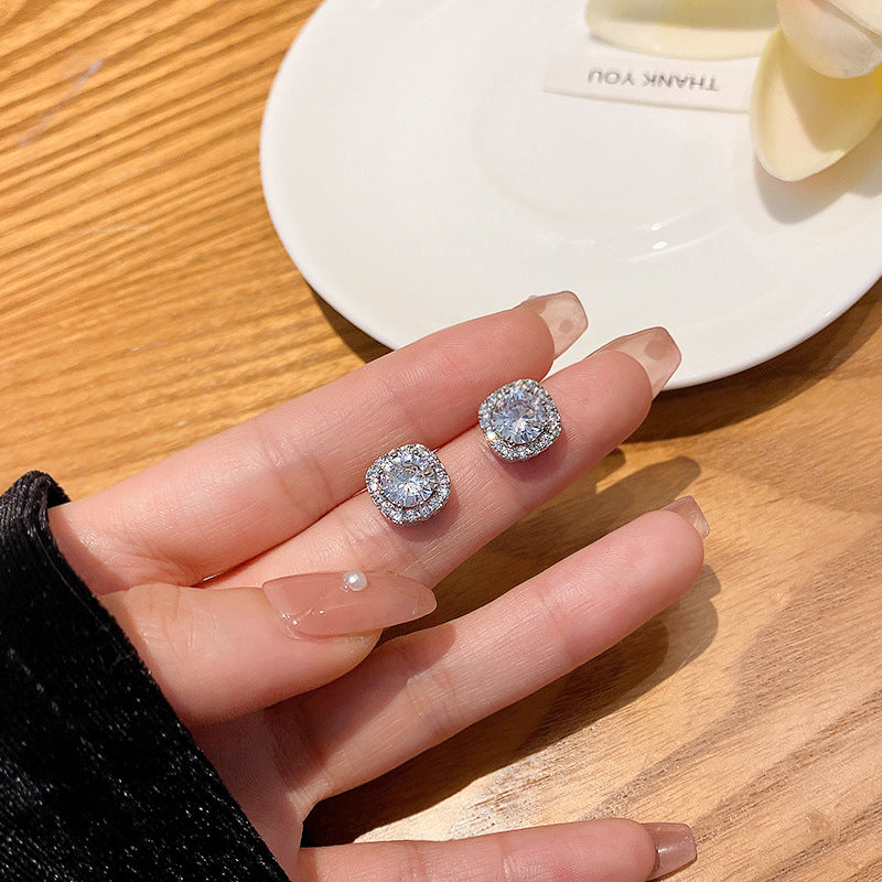 Women's Sier Needle Micro Inlaid Zircon Light Luxury Super Flash High-grade Earrings