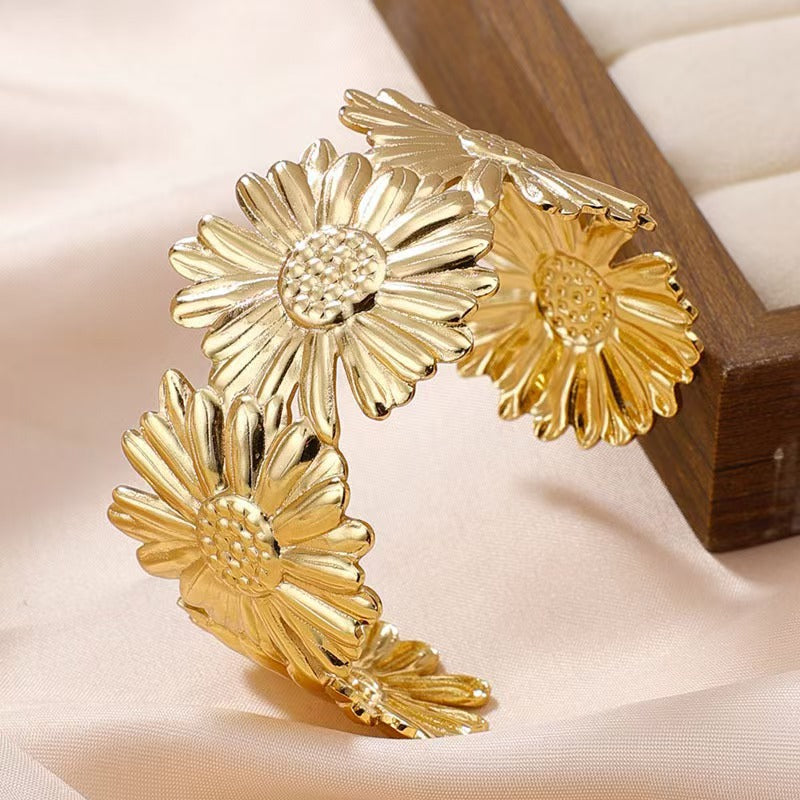 Snake Bones Chain Stainless Steel Love Fritillary Light Luxury High Bracelet
