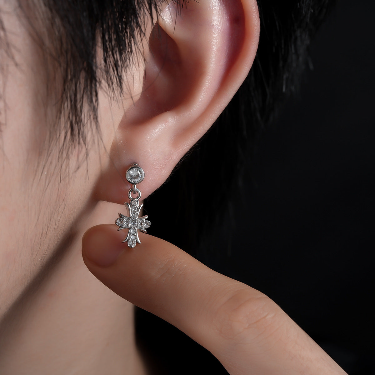 Women's & Men's Cross Light Luxury High-grade Fashion Zircon Stud Earrings