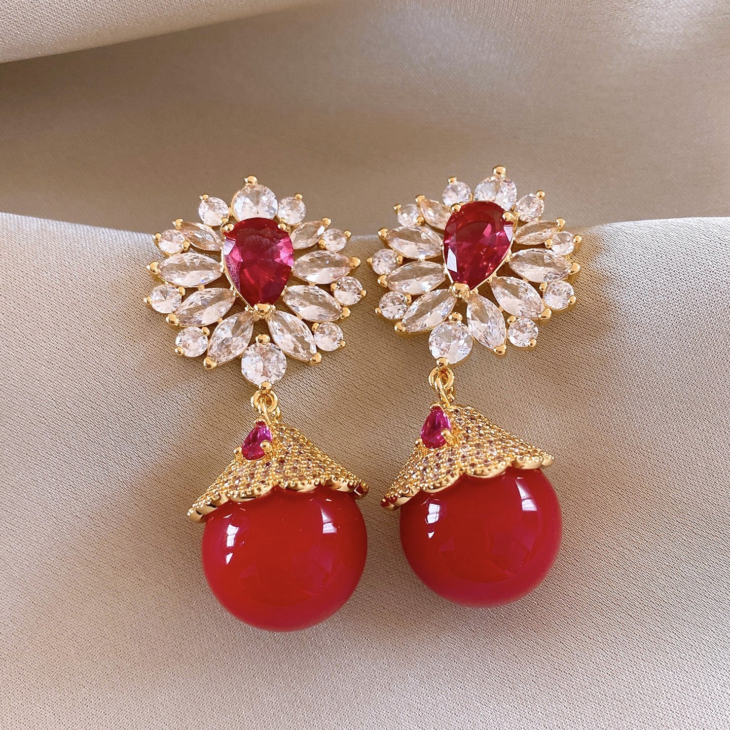 Women's Geometric Flowers Ear Light Luxury Minority Fashion Necklaces