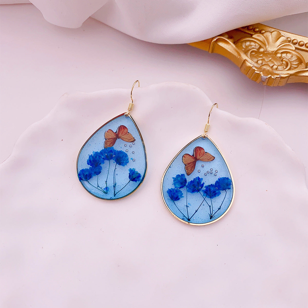 Women's Dried Flower Fresh Real Gold Foil Stud Earrings