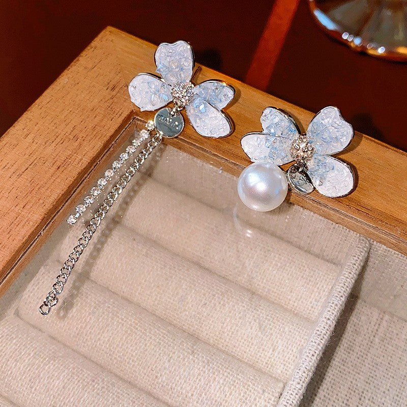 Flowers Small Exquisite Shiny Diamond Irregular Chain Pearl Earrings