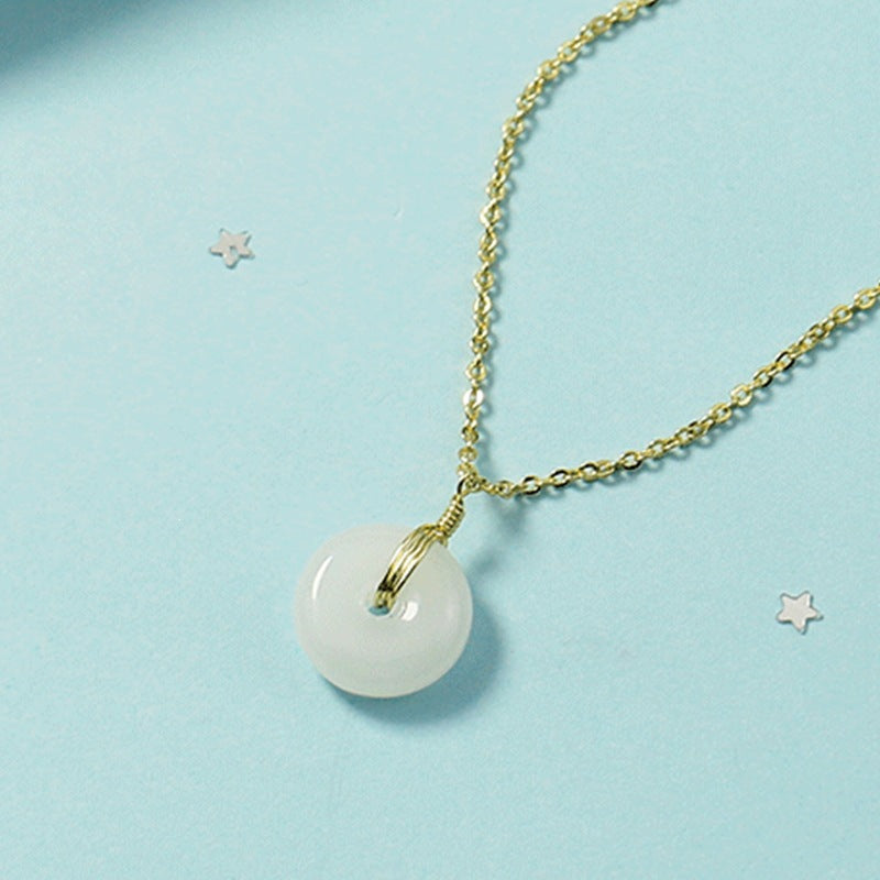 Women's Buckle Niche Design Retro Compact Clavicle Pendants