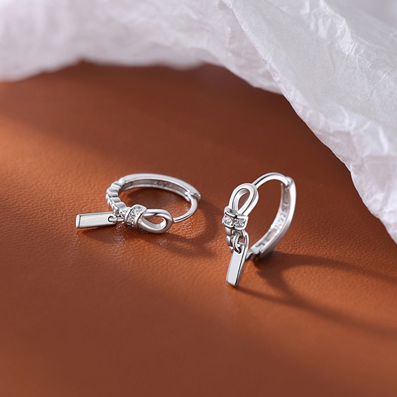 Luxury High-grade Twist Clip Geometric U-shaped Ear Buckle