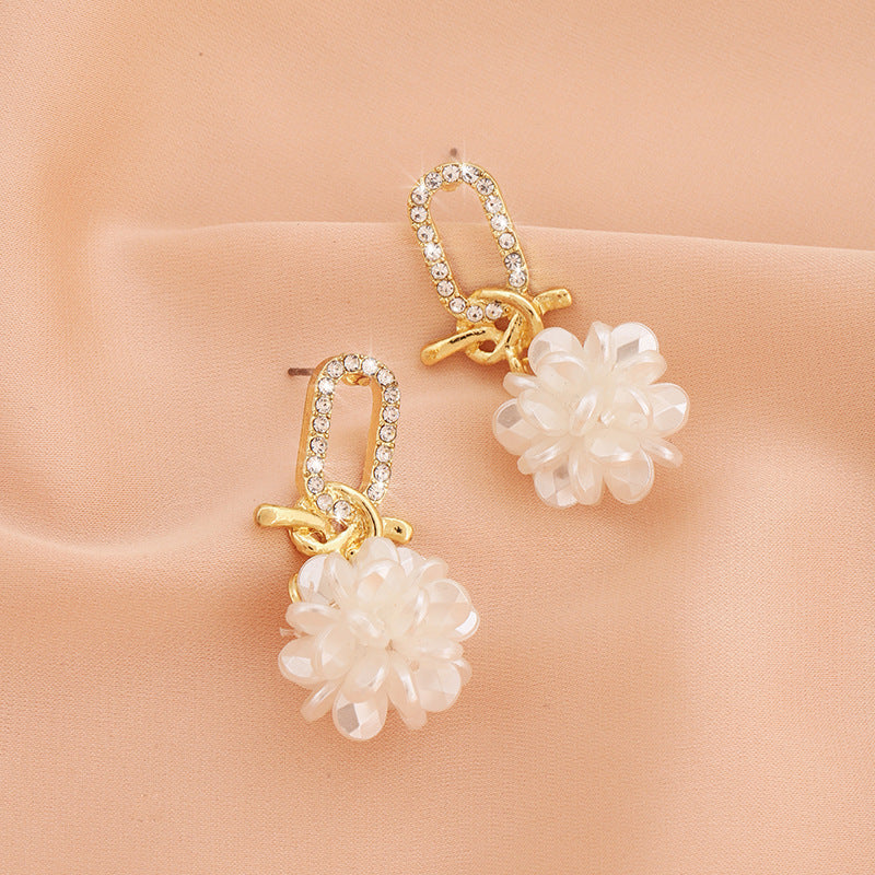 Crystal Tassel Niche Design White High-grade Earrings