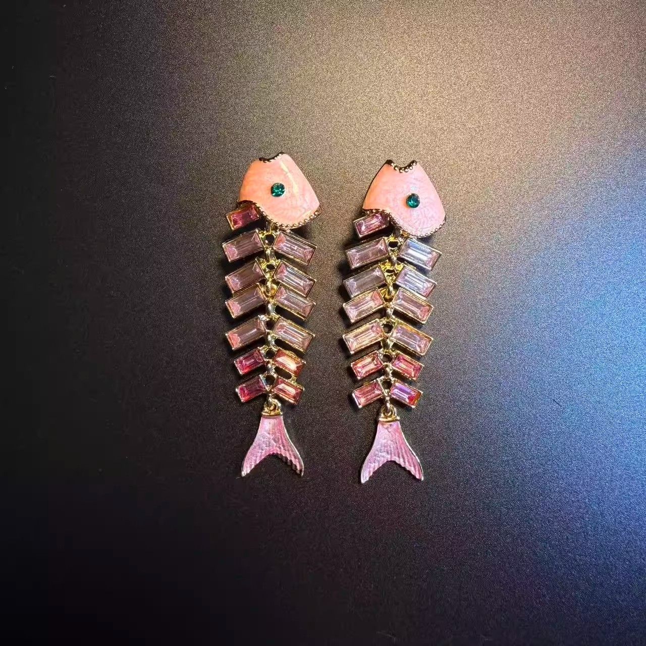New Blooming Olive Vintage Pink Fishbone Stud Earrings