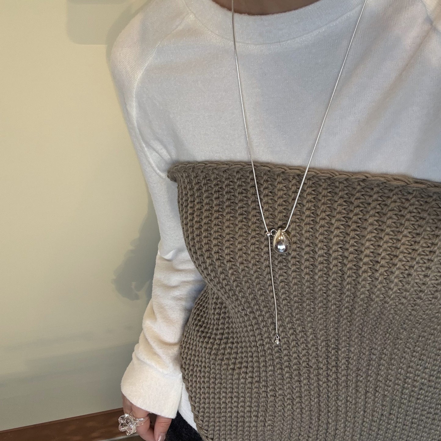 Women's Minimalist Sier Drop Style Light Luxury High-grade Necklace