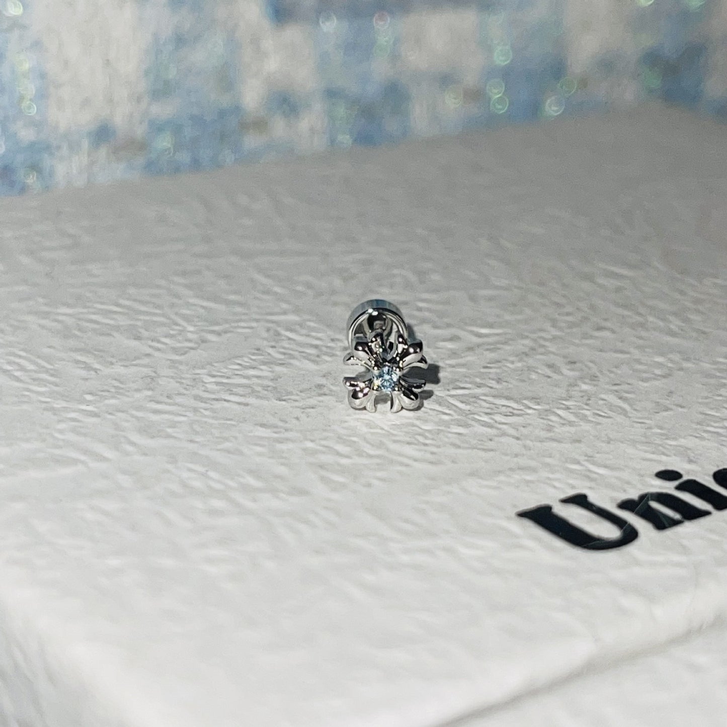 Small Ear Titanium Steel Screw Bone Compact Earrings