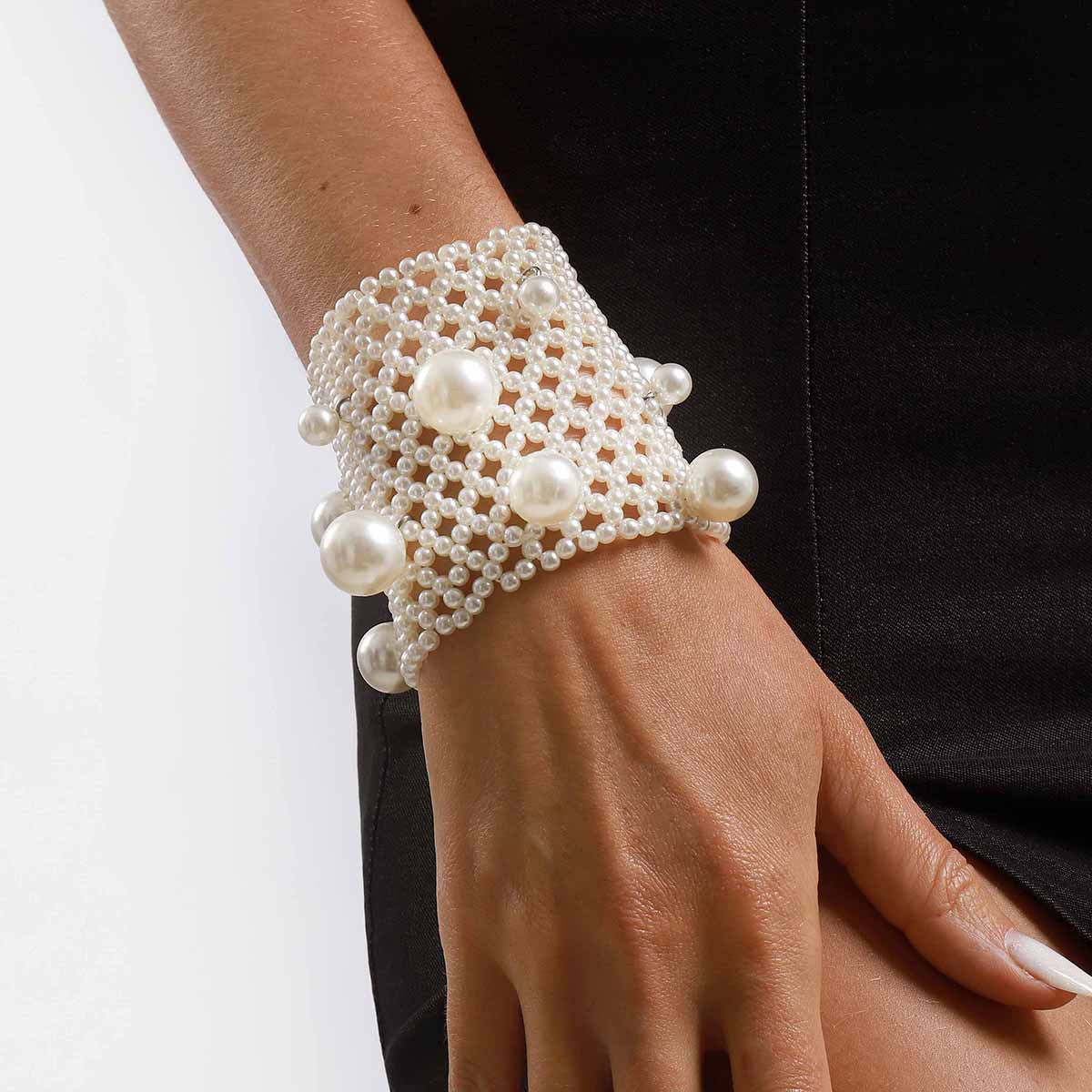 Women's Pattern Pearl Elastic Light Luxury Temperament Wide-brimmed Bracelet