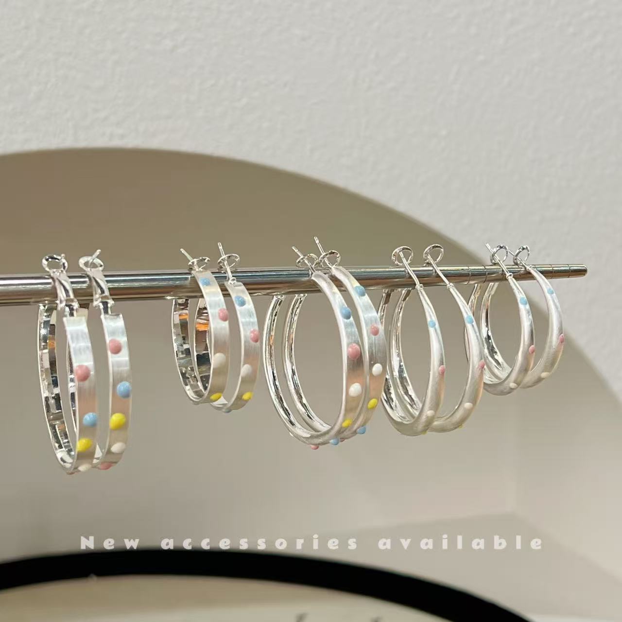 Dopamine Color Polka Dot Brushed Sier Fashion Simple Rainbow Drop Earrings