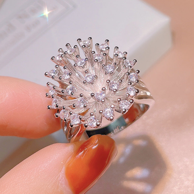 Women's Luxury Super Flash Zircon Hollow Out Snowflake Simple All Ring