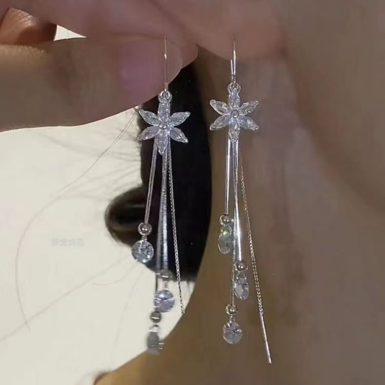 Flower Long Fringe Female Temperament Light Ear Line