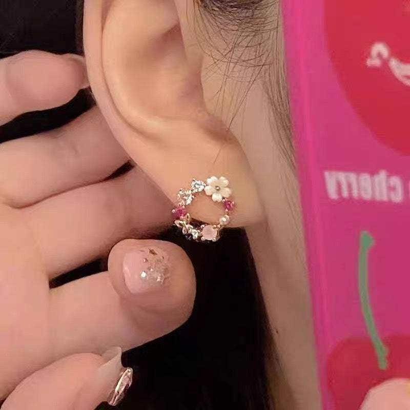 Fresh Sweet Pearl Garland Niche Dopamine Design Sense Stud Earrings