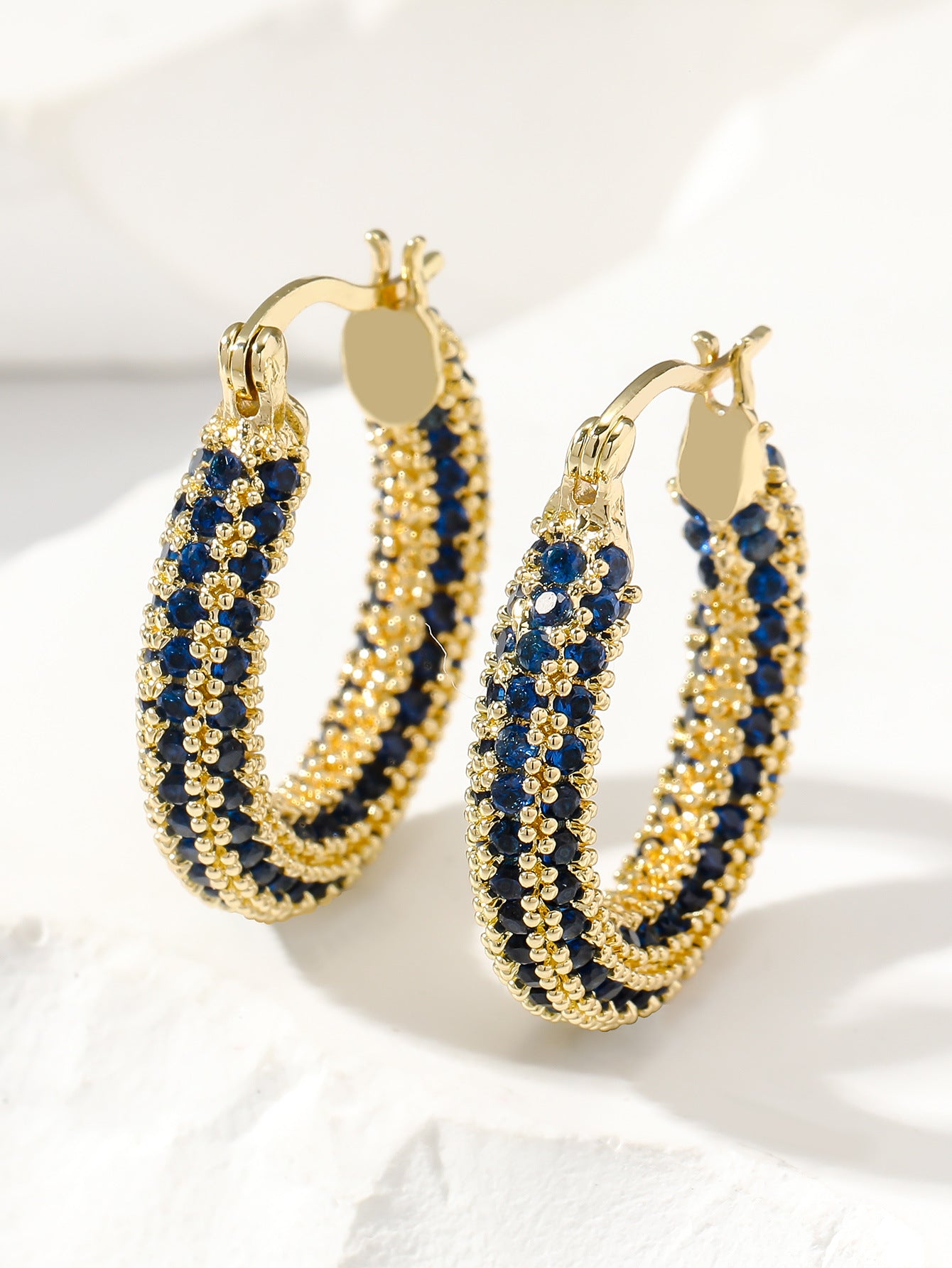 Elegant Simple Fashionable Color Round Ear Clip Micro Inlaid Zircon Rings