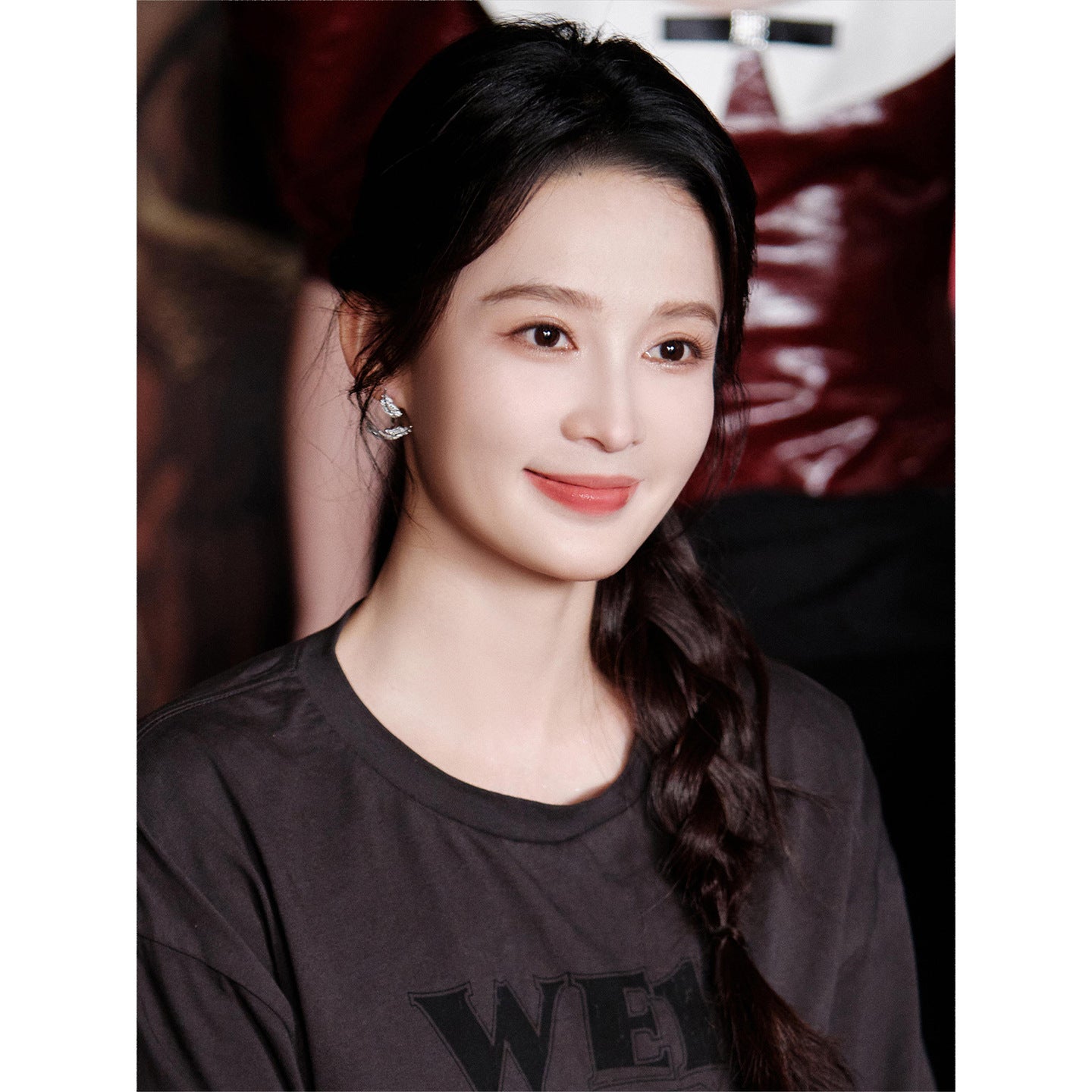 Li Suspension Feather Ear Graceful Elegant Light Earrings