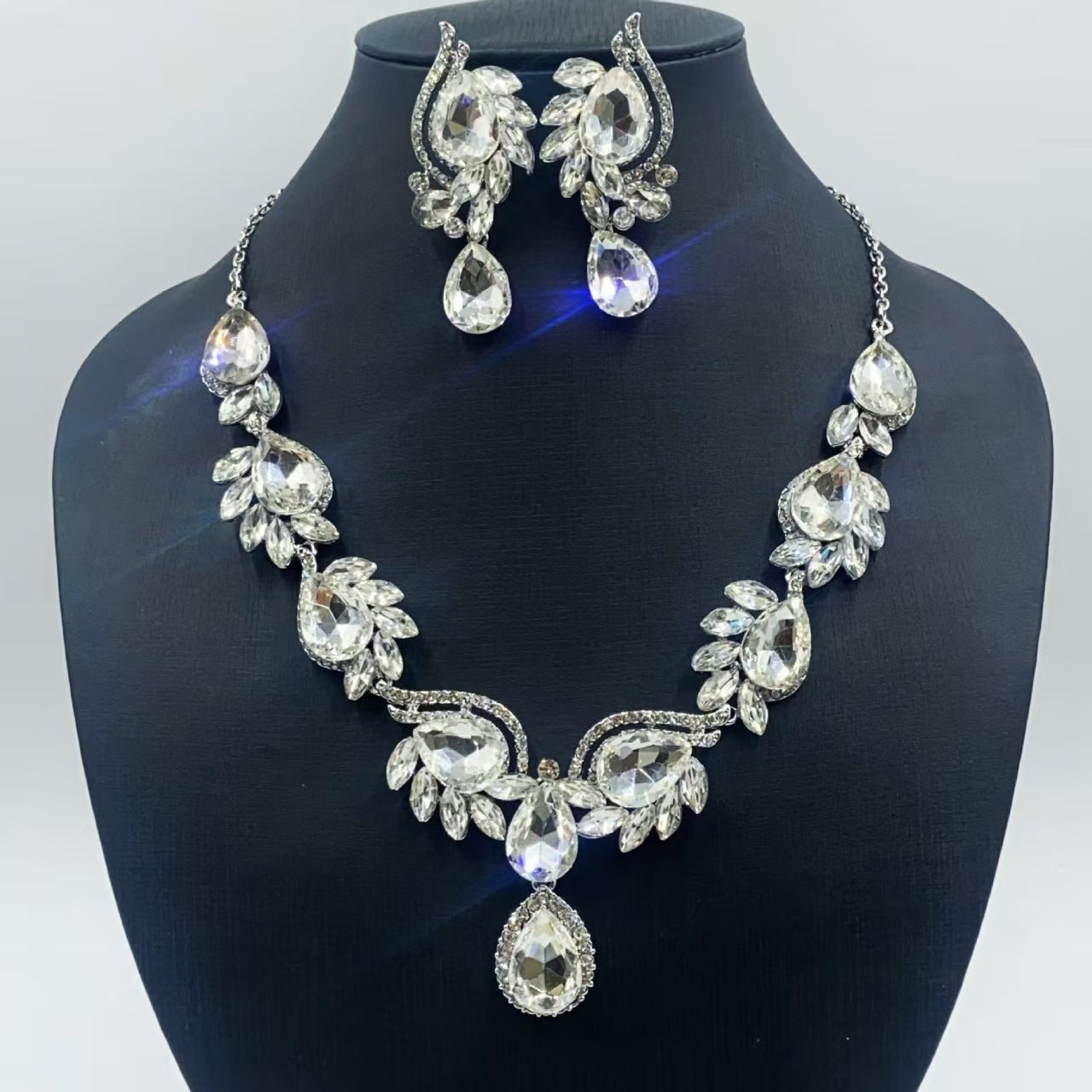 Unique Classic Stylish Cool Diamond Alloy Jewelry Set