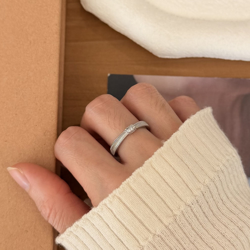 Women's Sier Inlaid Zirconium Love Heart-shaped Fashion Trend Design Twin Ring