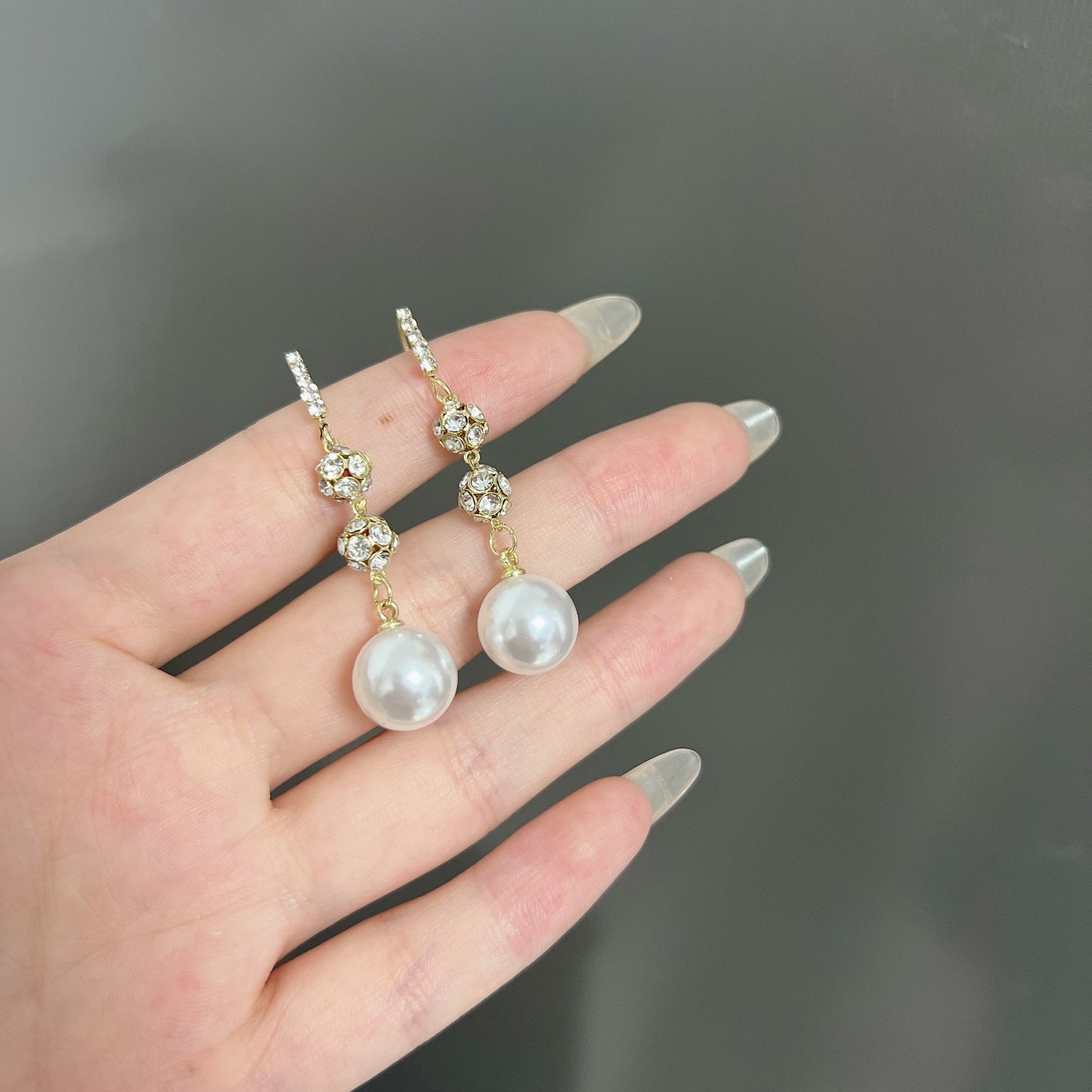 Women's Style Niche Design Long Pearl Fashion Exquisite Affordable Luxury Earrings