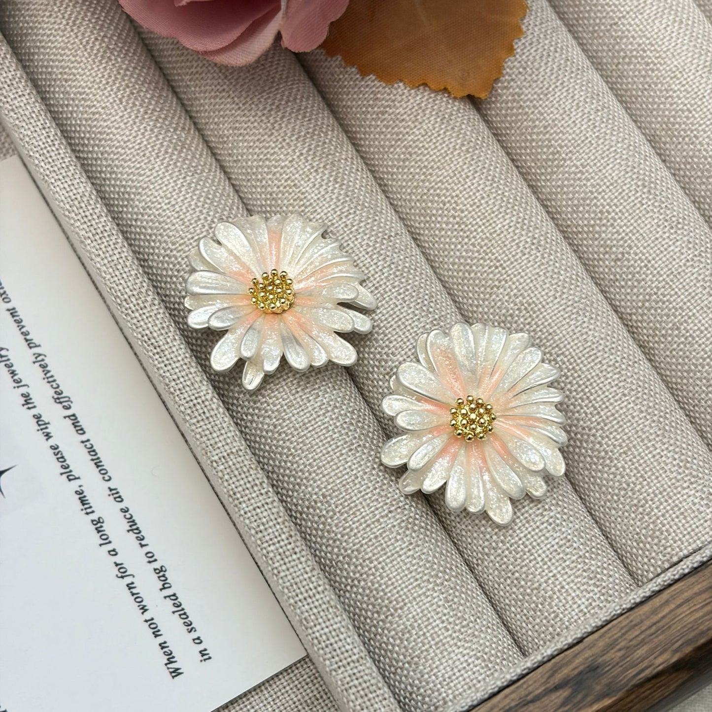 Oil Daisy Flower Female Sweet Cute Stud Earrings