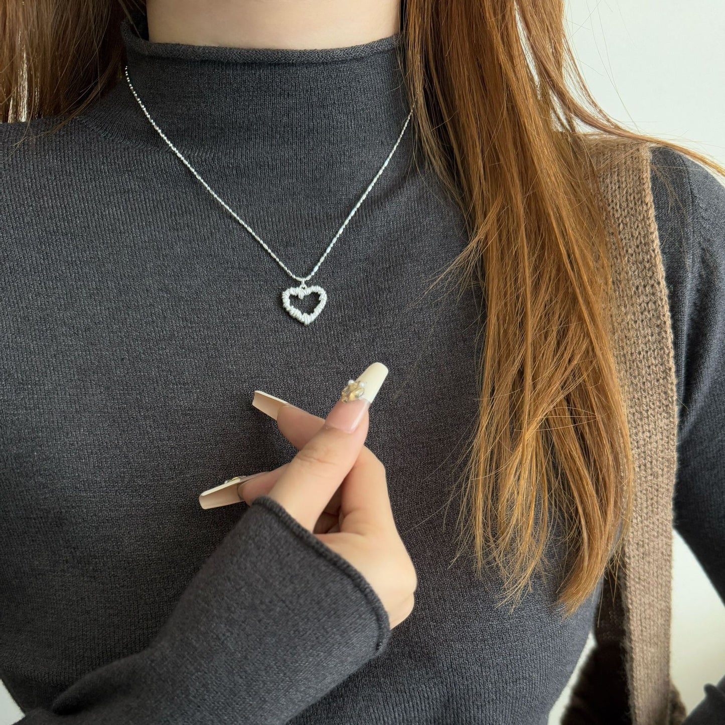 Women's Sterling Sier Hollow Heart For Minority Necklace