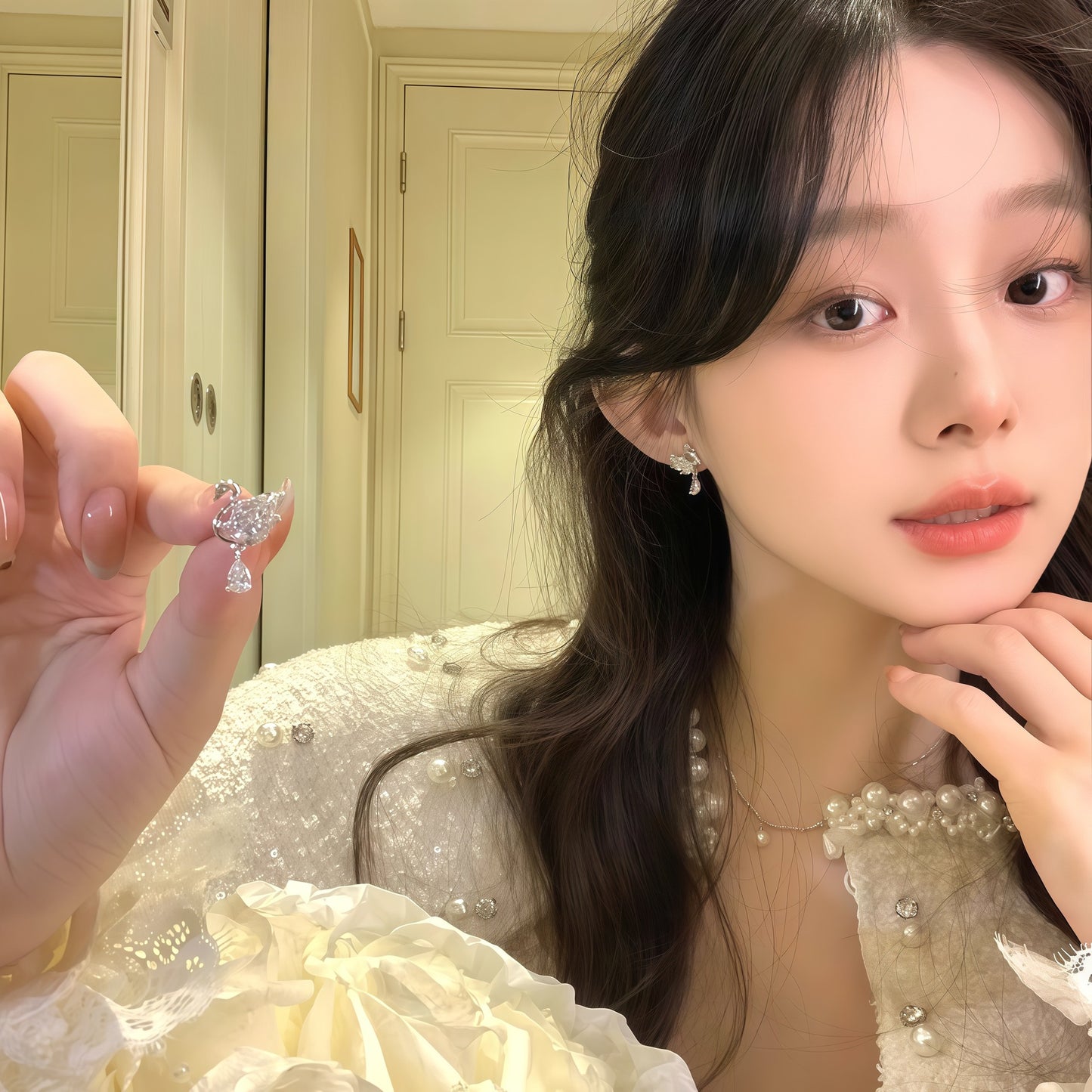 Women's Super Fairy Swan Water Drop Eardrops Light Luxury High-grade Unique Rings
