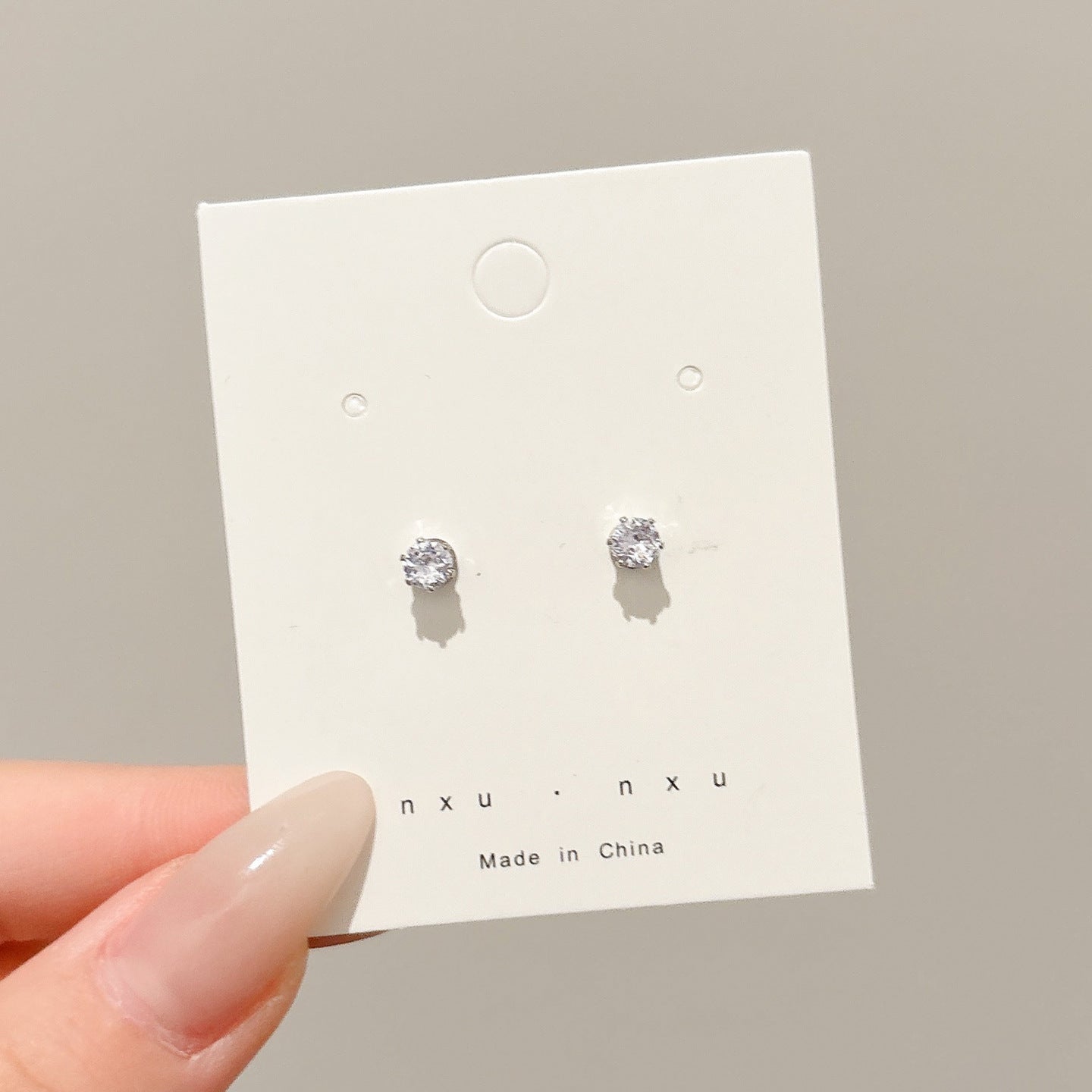 Pearl High-grade Butterfly Ear Clip Fashionable Earrings