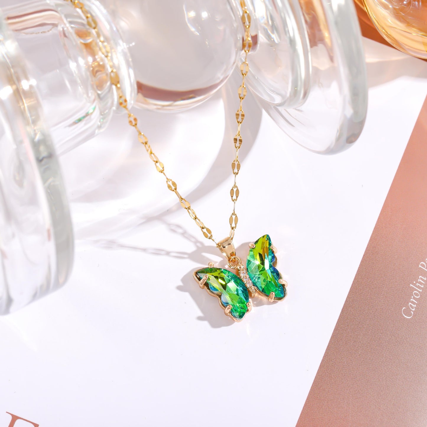 Women's Rhinestone Butterfly Short Light Luxury Crystal Necklace