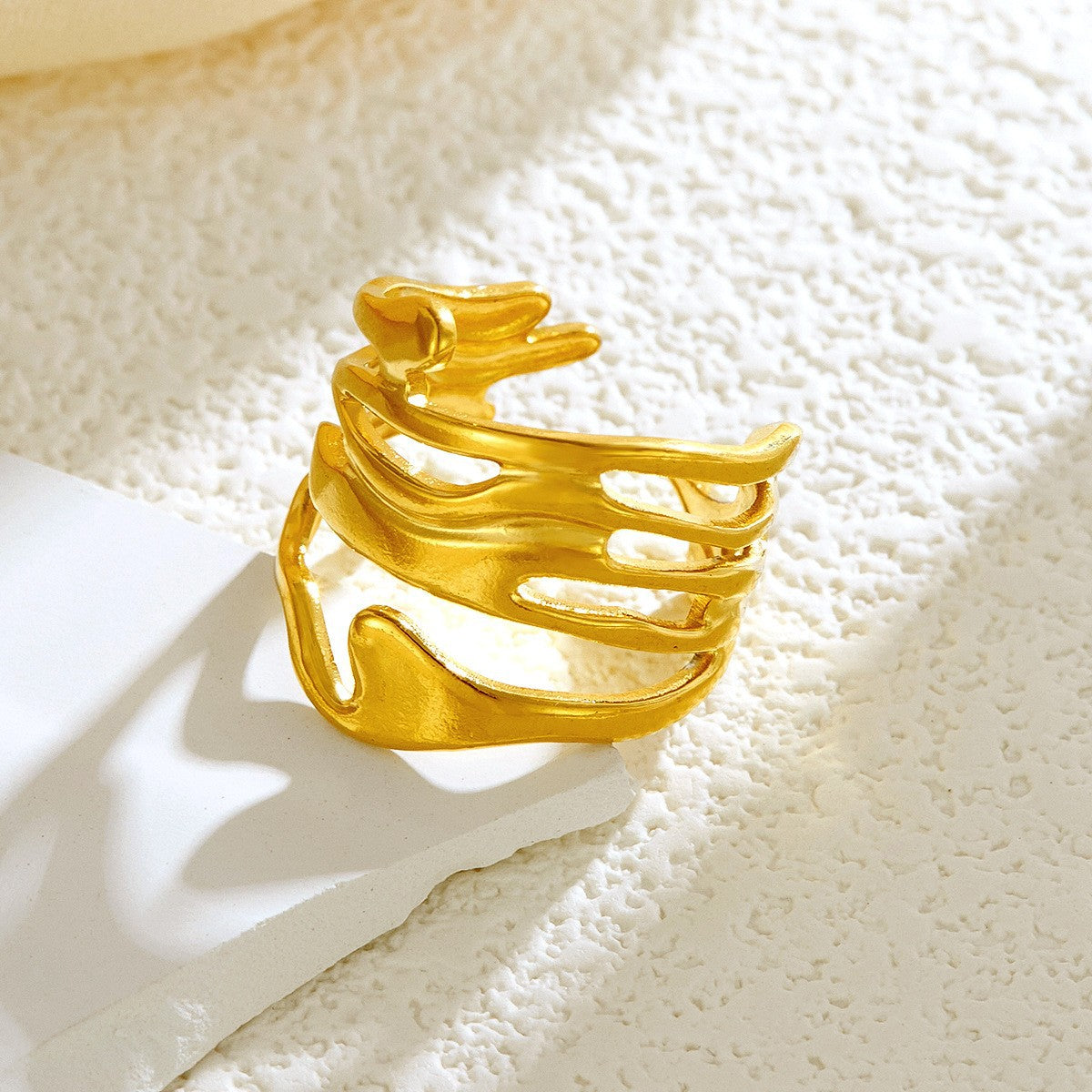 Stainless Steel Irregular Line Love Heart-shaped High-grade Ring