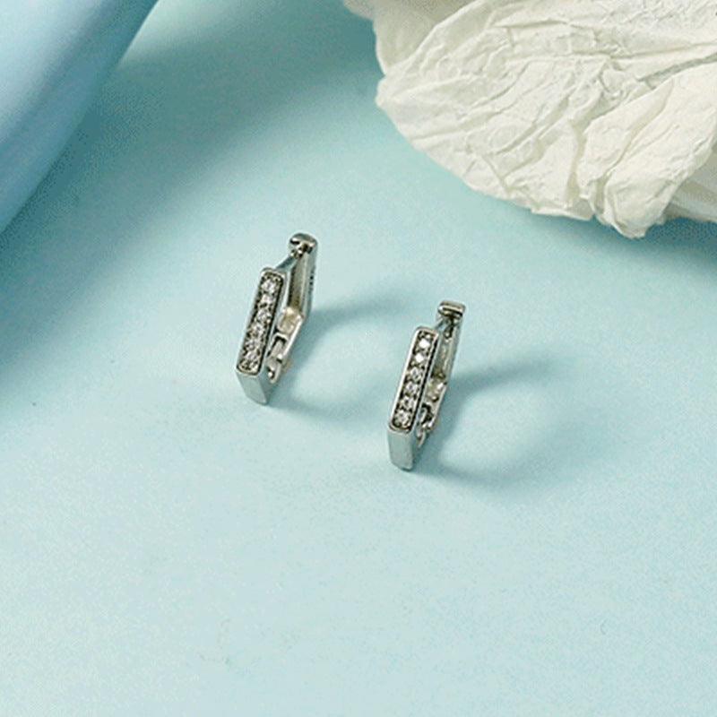 Simple Wild Female Cold Wind Trendy Grace Earrings