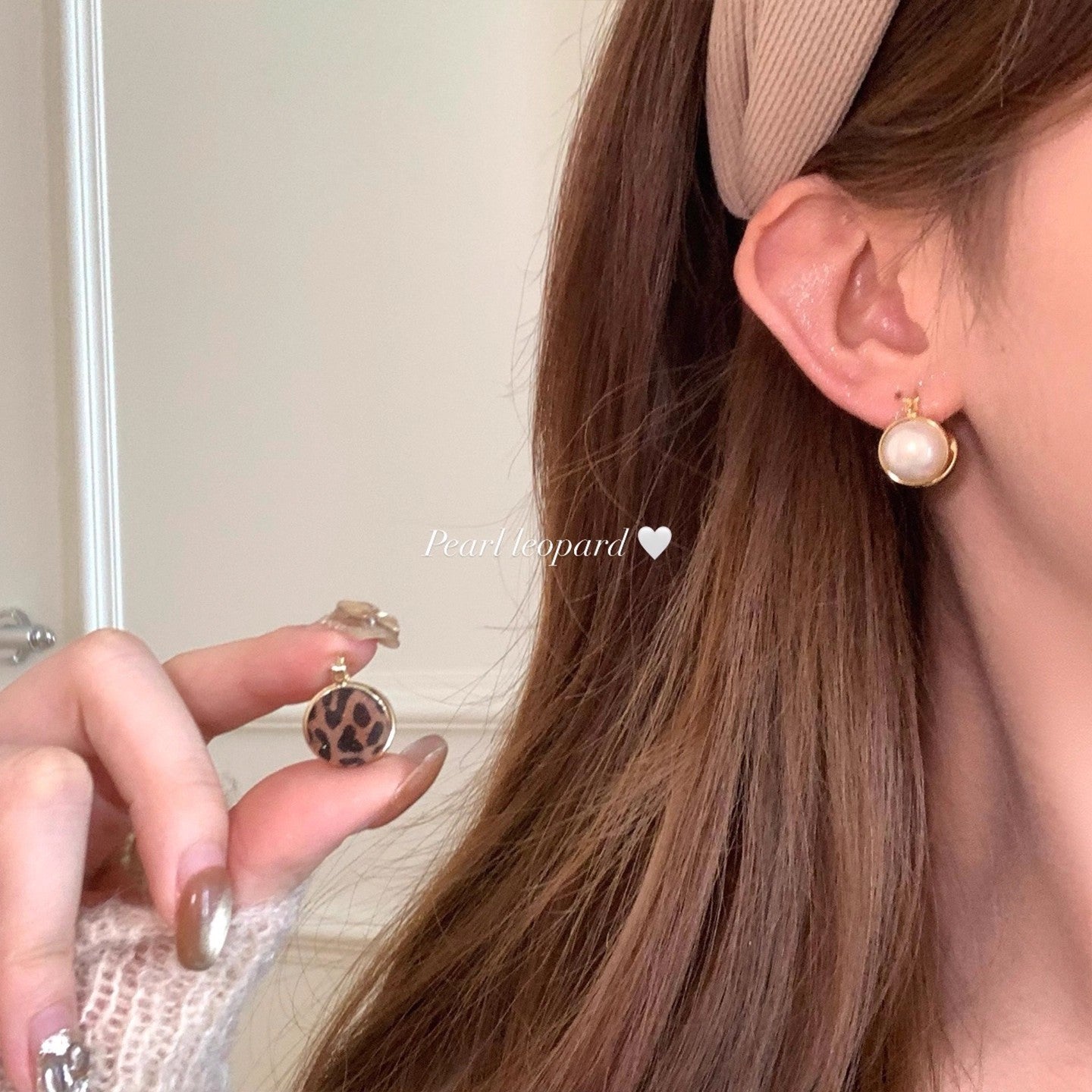 Fashionable Double Layer Hollow Zircon Circle Ear Buckle