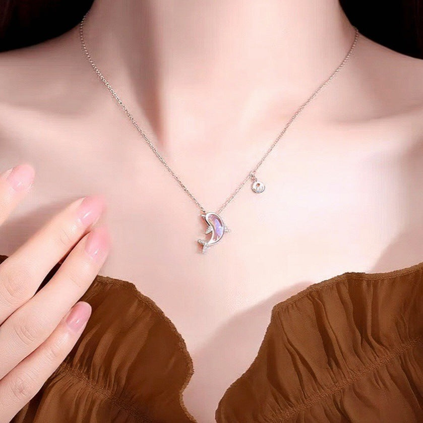 Women's Exquisite Light Luxury High-grade Korean Style Fashion Personality Necklaces